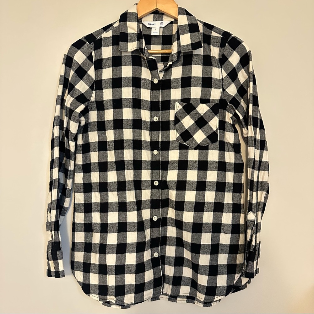 Old Navy Women’s Plaid Flannel Shirt Small | Black & White Button‑Down w/ Pocket